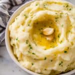 Slow Cooker Garlic Confit Mashed Potatoes Recipe