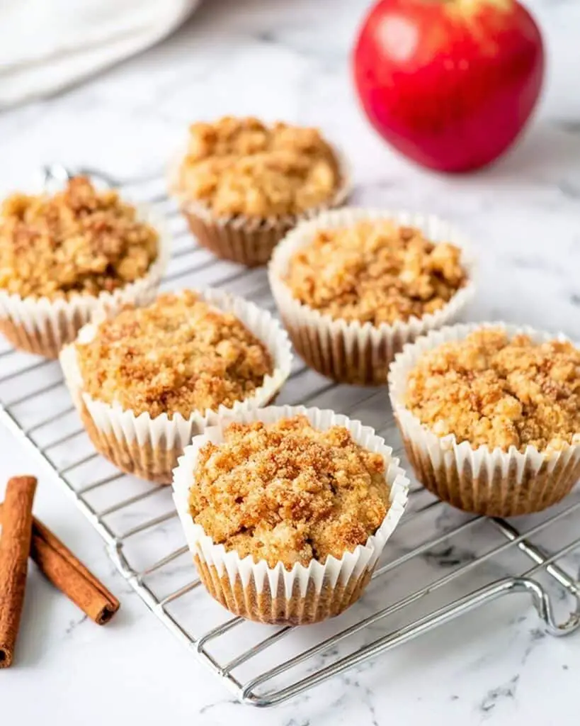 Mini Cinnamon Apple Crumble Tarts with Oats Recipe