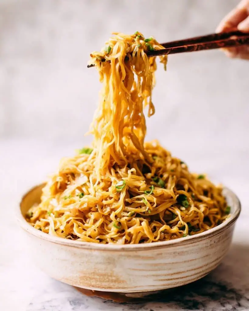 Spicy Spaghetti Squash Noodles with Coconut Sauce and Tuna Recipe