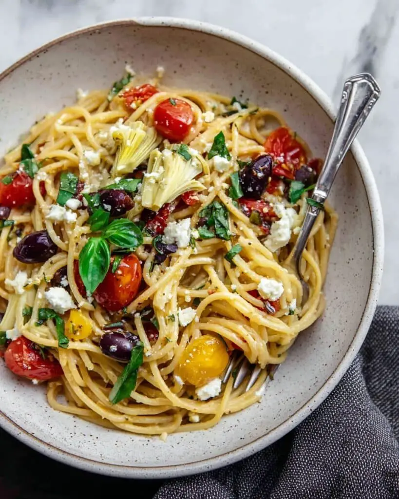 Simple Mediterranean Olive Oil Pasta Recipe