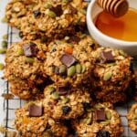 Healthy Breakfast Cookies with Bananas, Oats, Chia, and Dark Chocolate Recipe